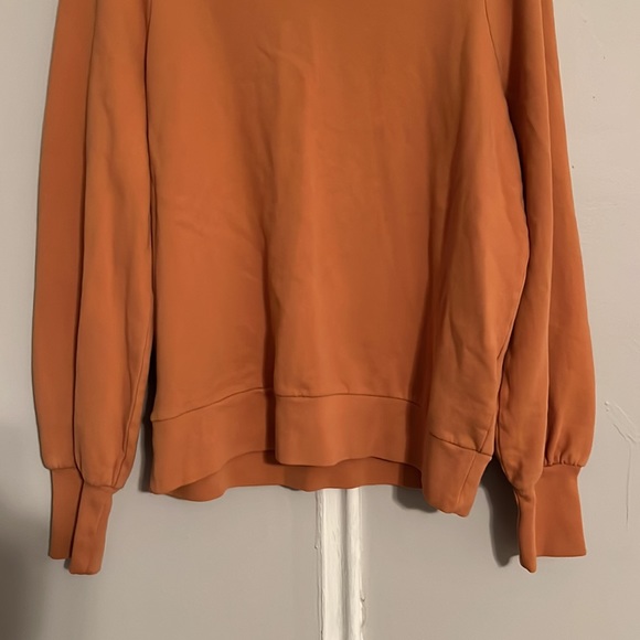 NWT Gap crewneck shirt - Picture 3 of 4